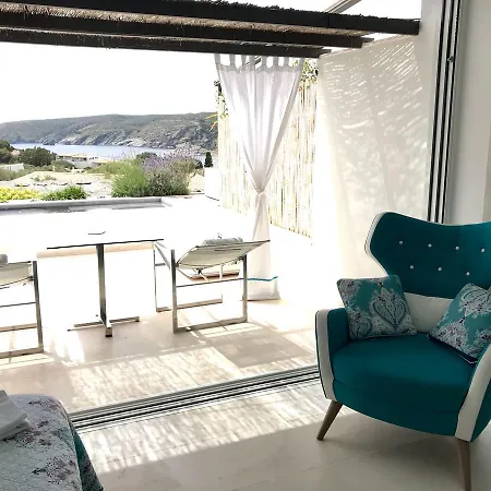 Boutique Calma Blanca 4* Кадакес