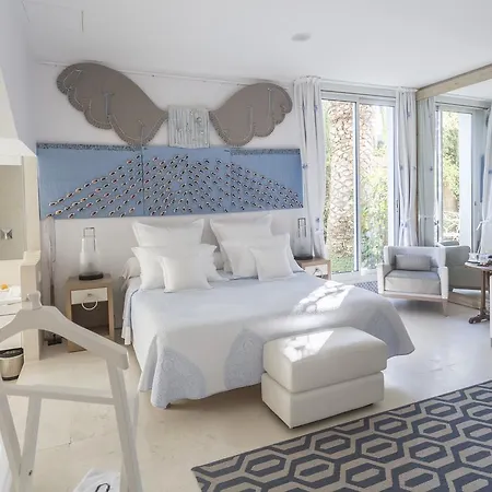Boutique Calma Blanca 4* Кадакес